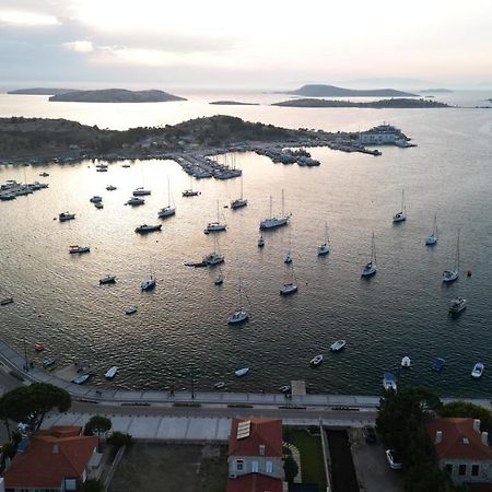 Limon Pansiyon Foça Exterior foto