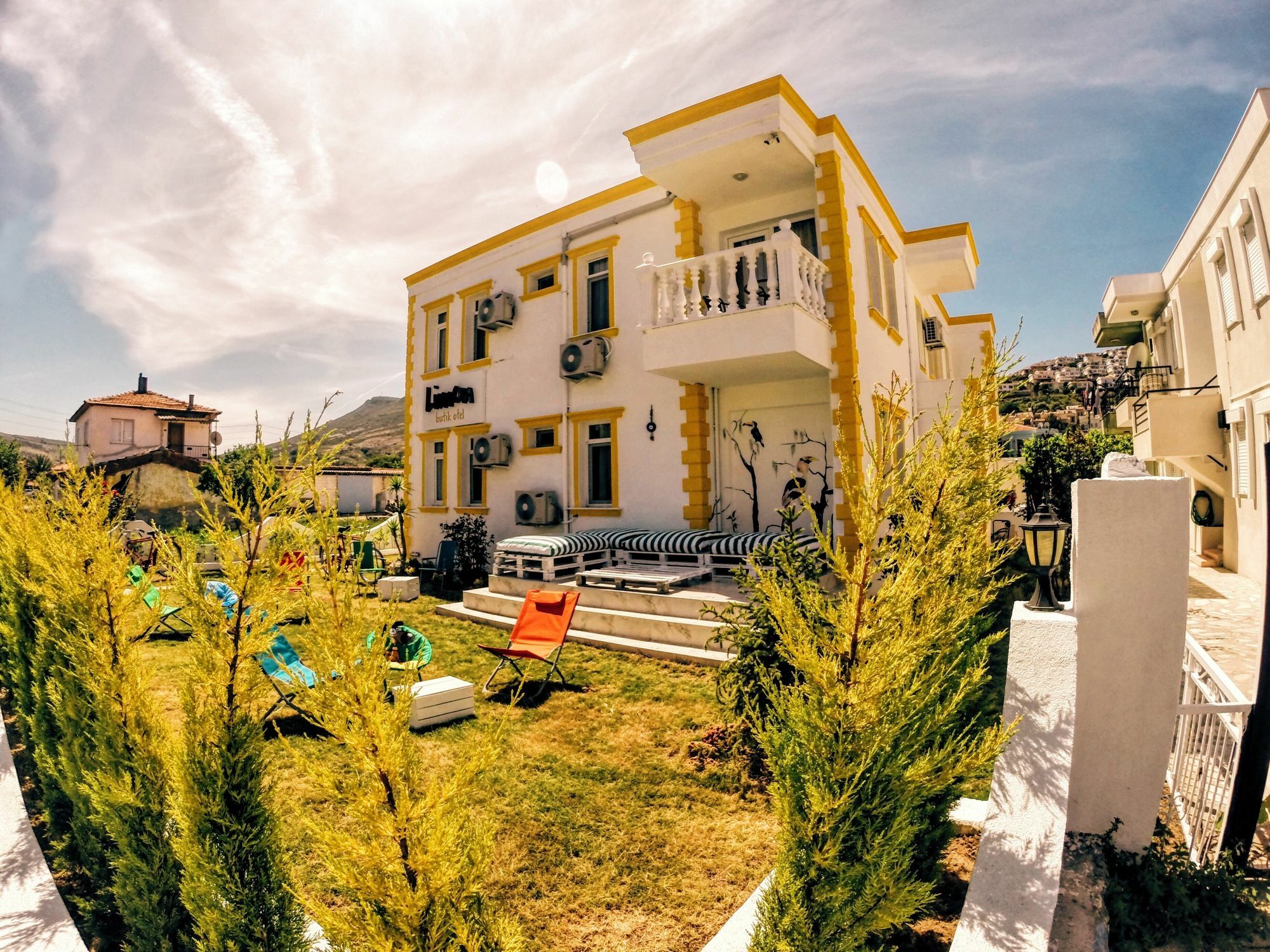 Limon Pansiyon Foça Exterior foto